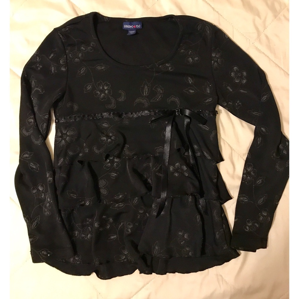 Ruffled Shirt with Ribbons